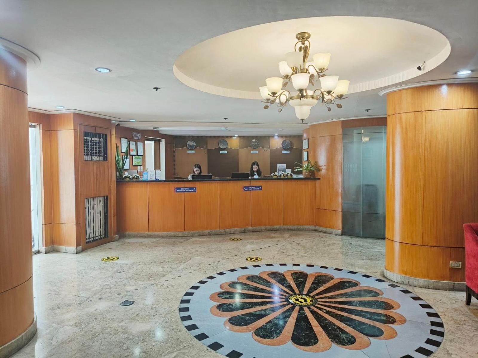 Pearl Manila Hotel Экстерьер фото