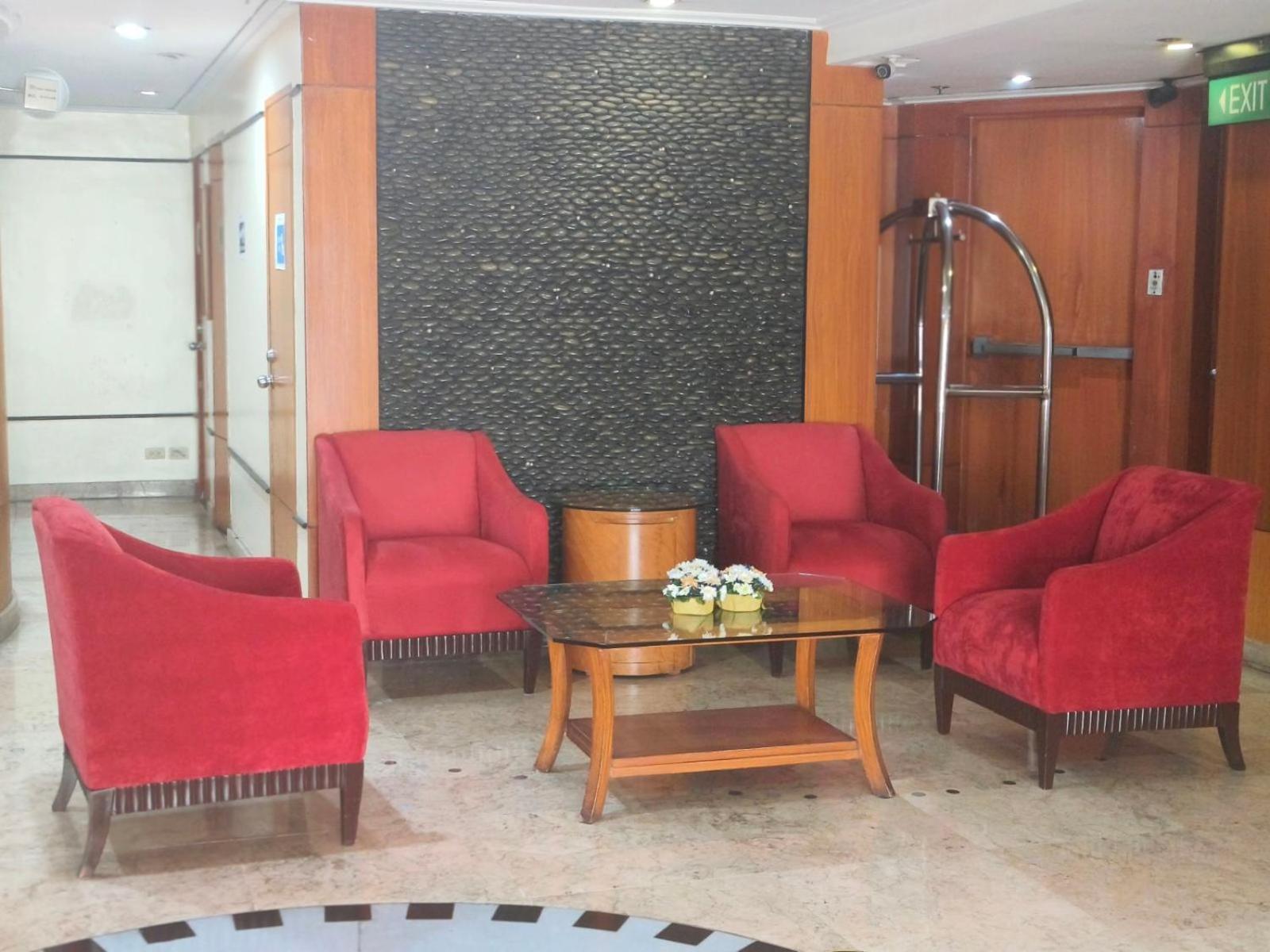 Pearl Manila Hotel Экстерьер фото