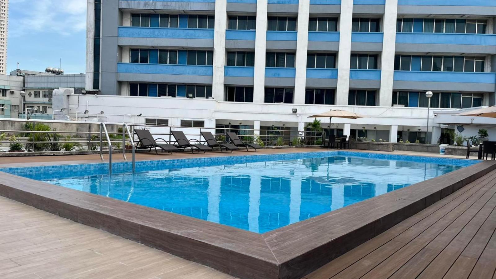 Pearl Manila Hotel Экстерьер фото