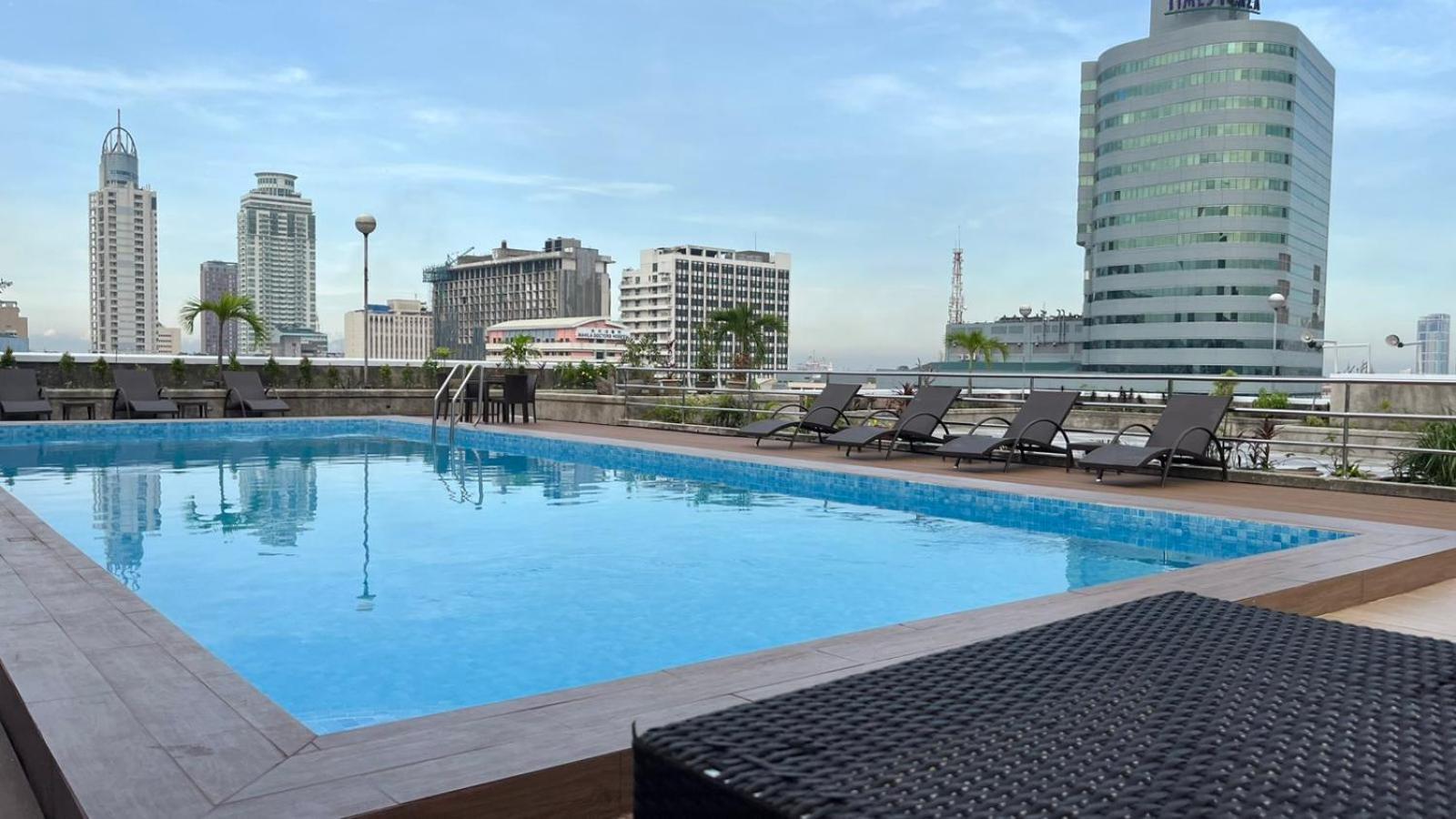 Pearl Manila Hotel Экстерьер фото